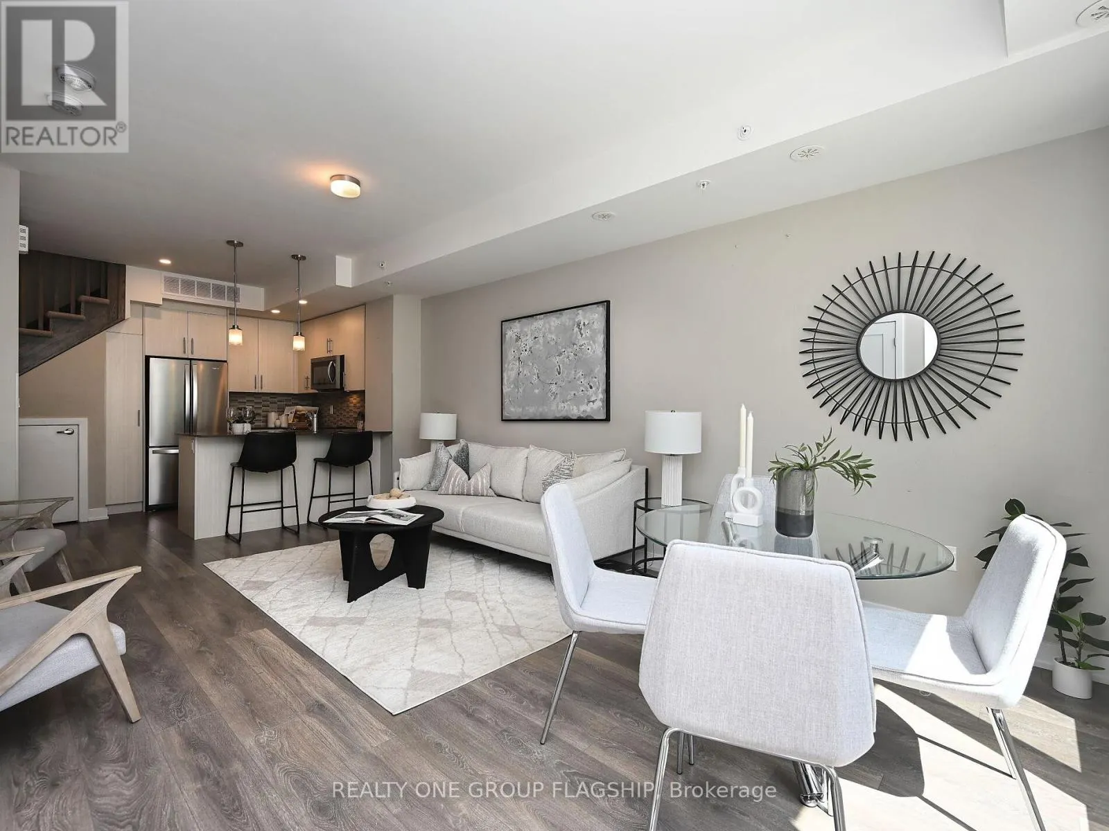 3 - 3492 WIDDICOMBE WAY
