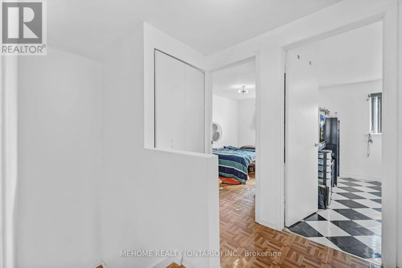 19 - 46 DEARBOURNE BOULEVARD