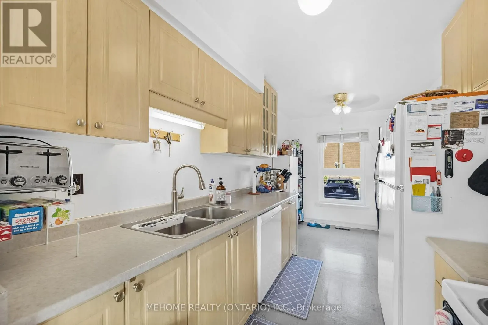 19 - 46 DEARBOURNE BOULEVARD