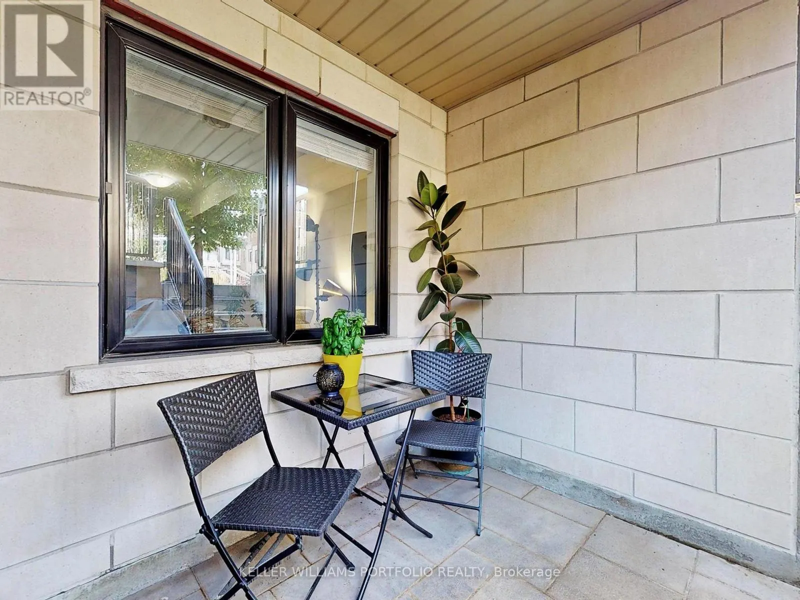 212 - 252 ROYAL YORK ROAD