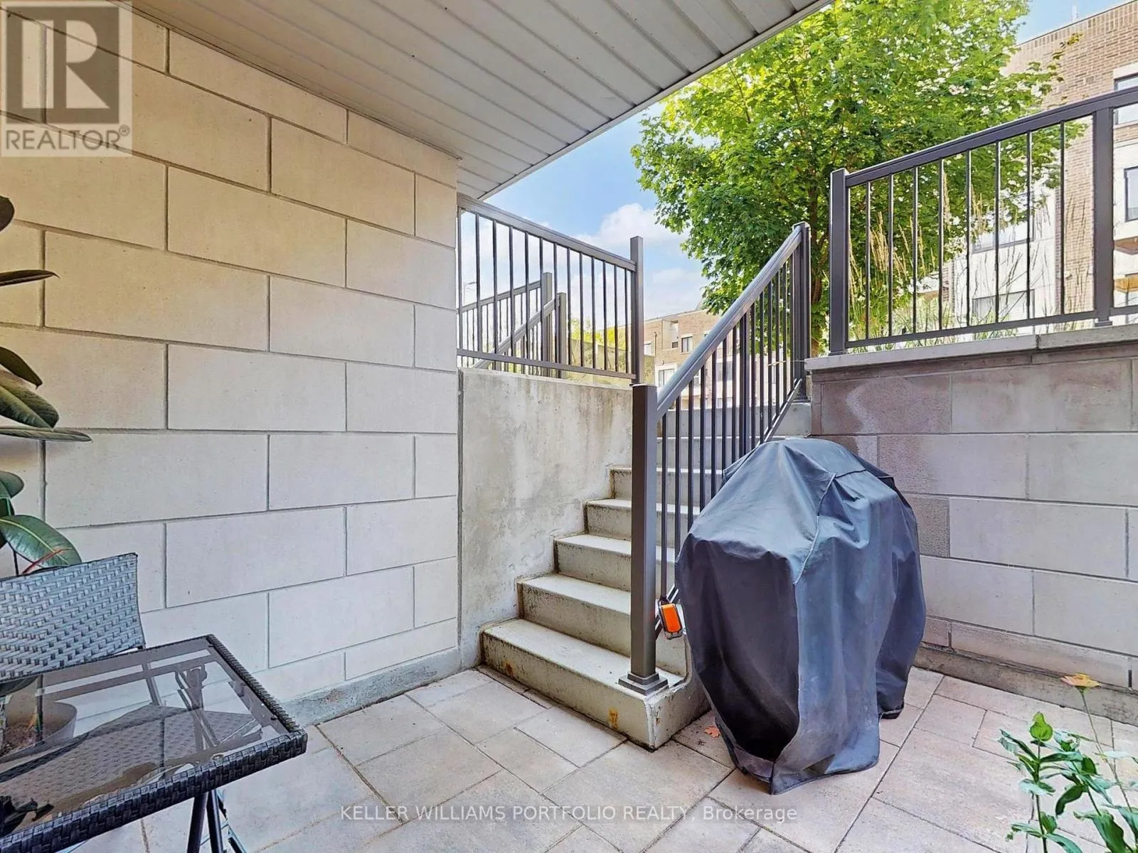 212 - 252 ROYAL YORK ROAD