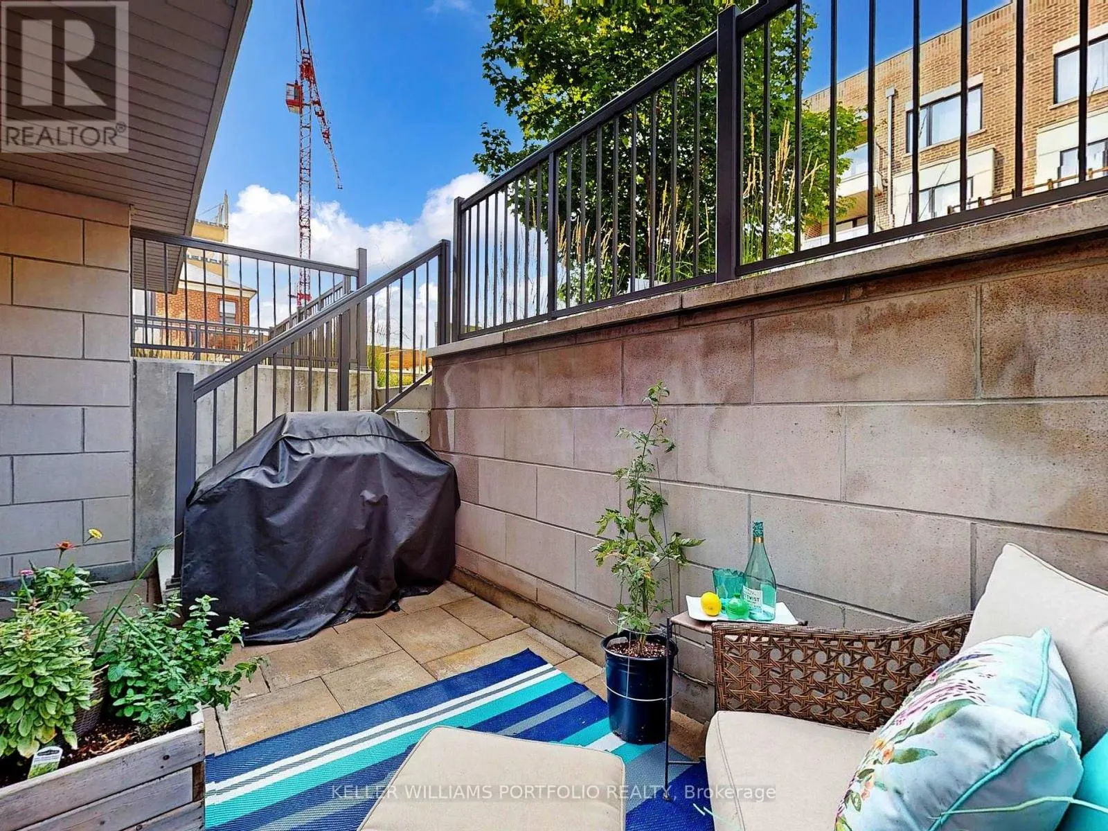 212 - 252 ROYAL YORK ROAD