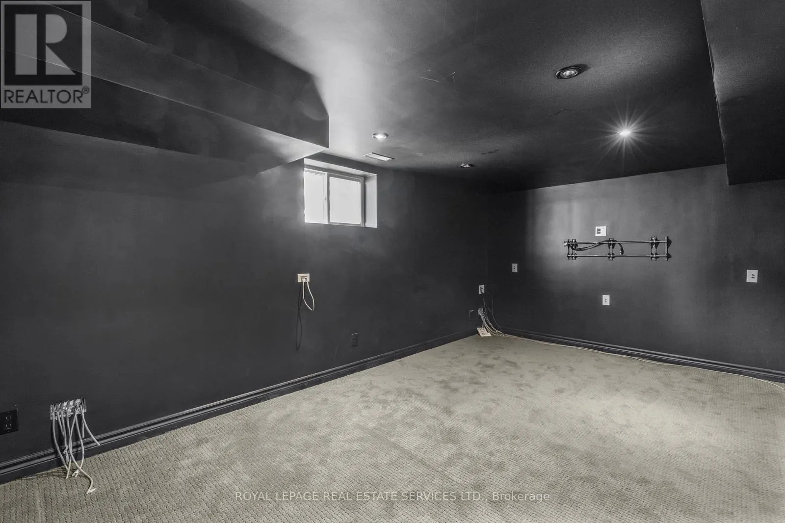 2143 MOUNTAINSIDE DRIVE