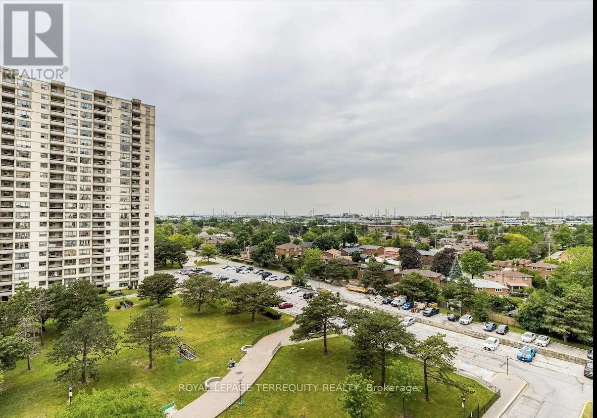 901 - 370 DIXON ROAD