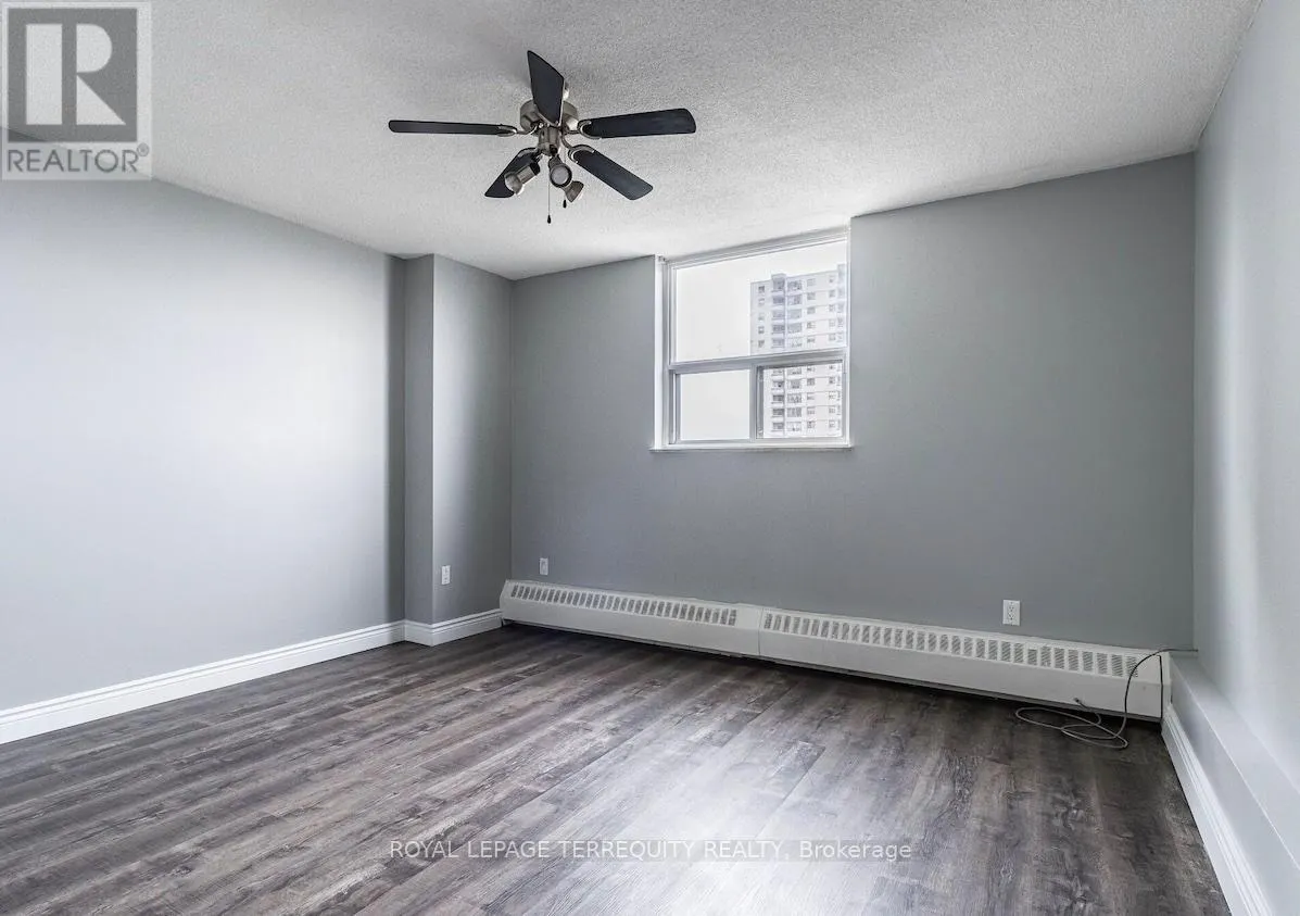 901 - 370 DIXON ROAD