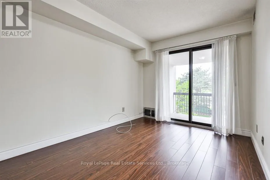304 - 2185 MARINE DRIVE, #304