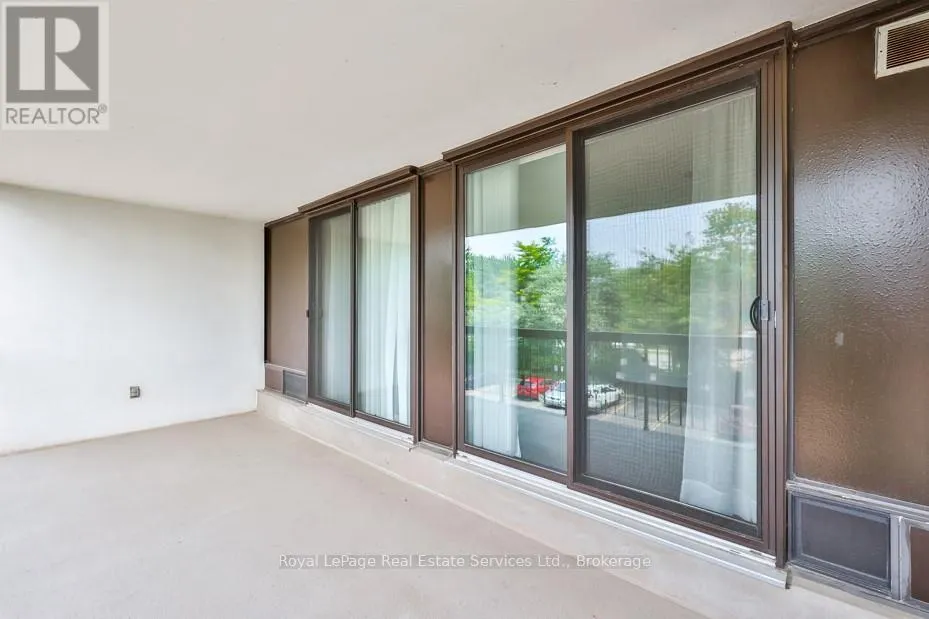 304 - 2185 MARINE DRIVE, #304