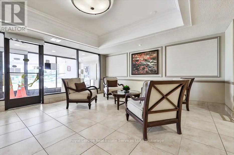 304 - 2185 MARINE DRIVE, #304