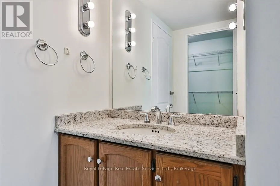 304 - 2185 MARINE DRIVE, #304