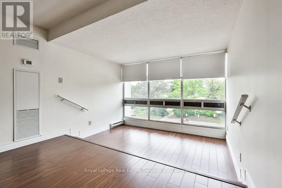304 - 2185 MARINE DRIVE, #304