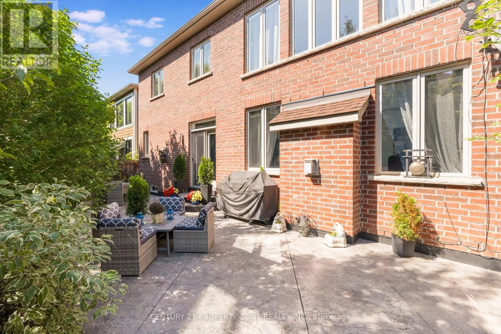 201 HOLLOWAY TERRACE