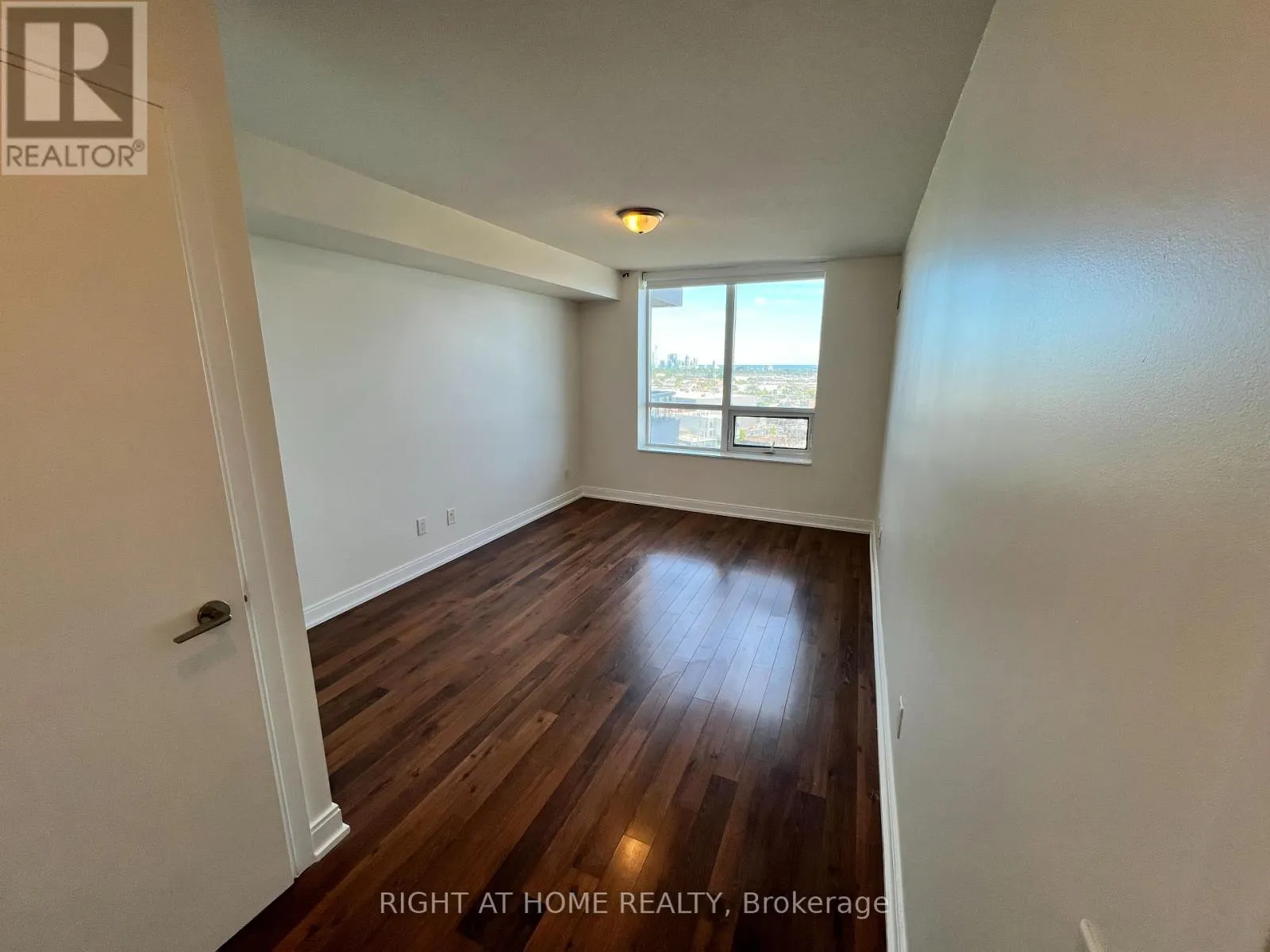 1253 - 25 VIKING LANE