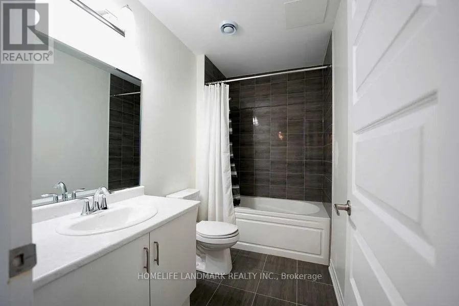105 - 128 GROVEWOOD COMMON CIRCLE