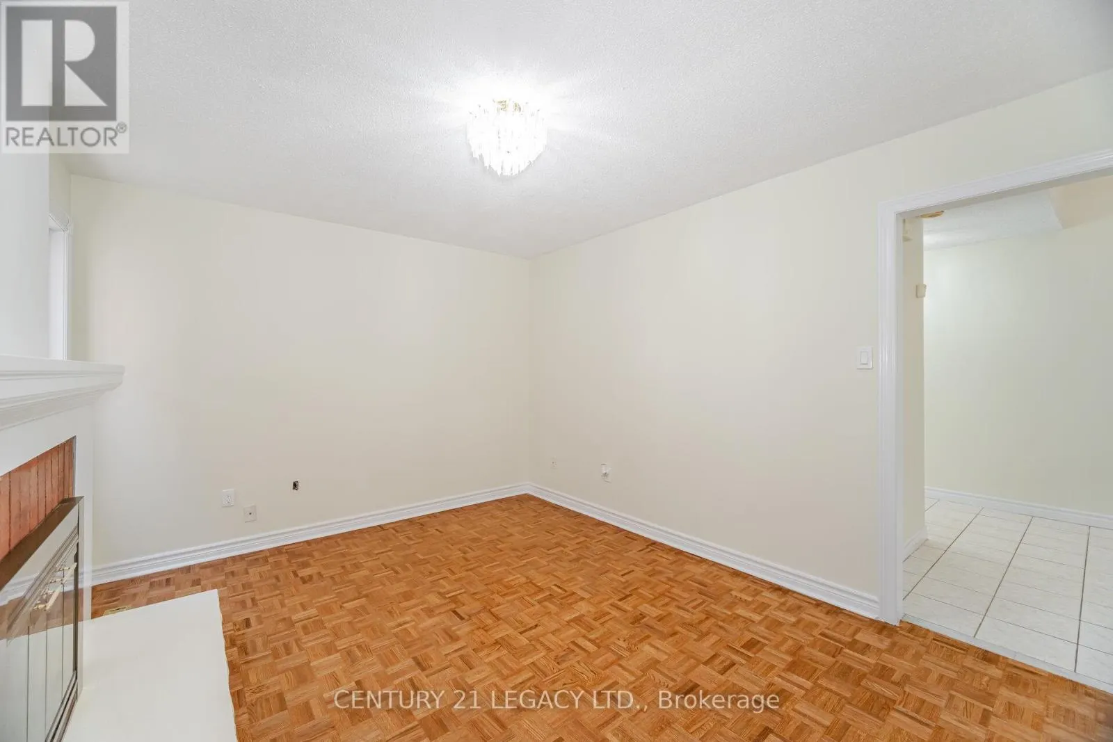 3182 BRACKNELL CRESCENT