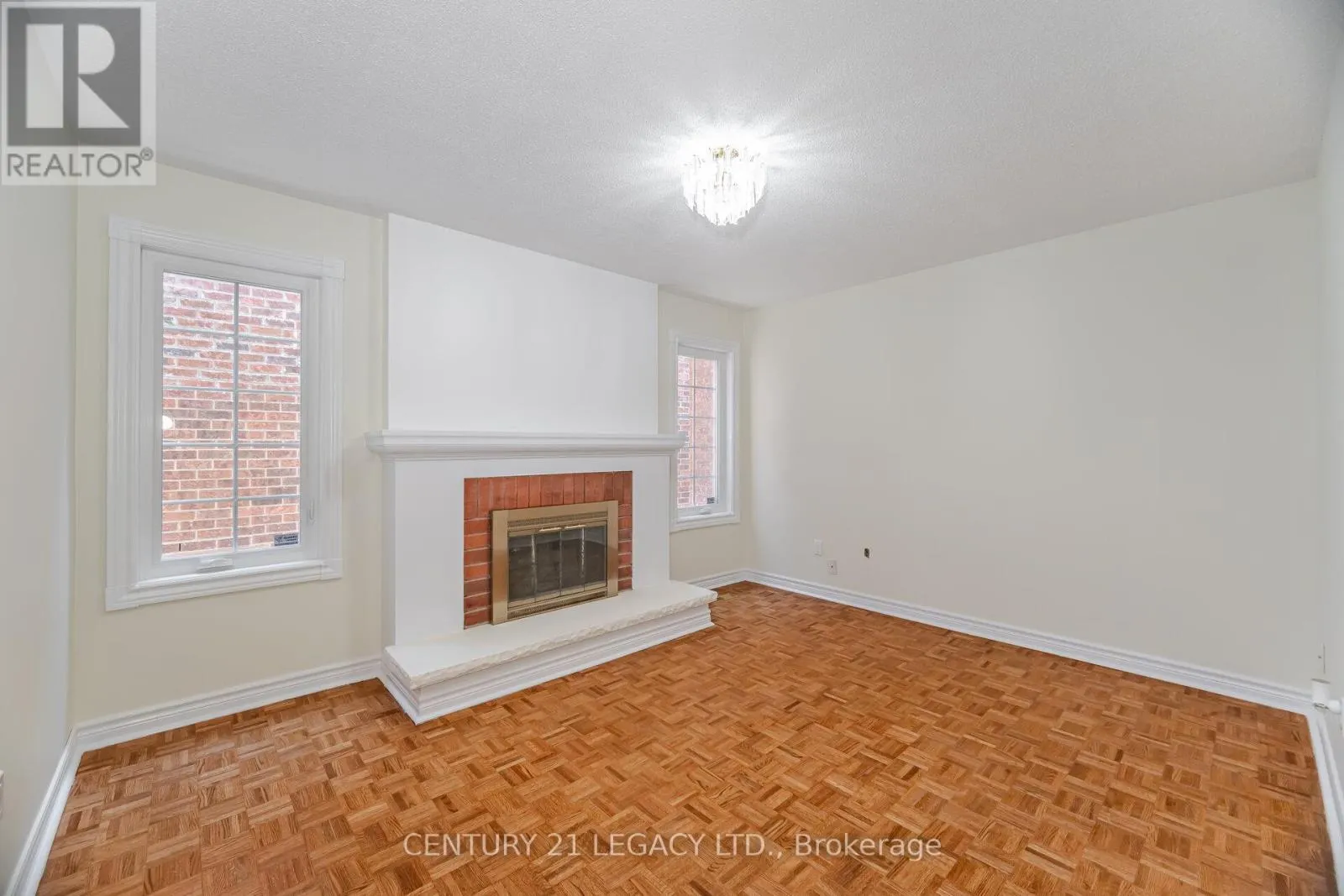 3182 BRACKNELL CRESCENT