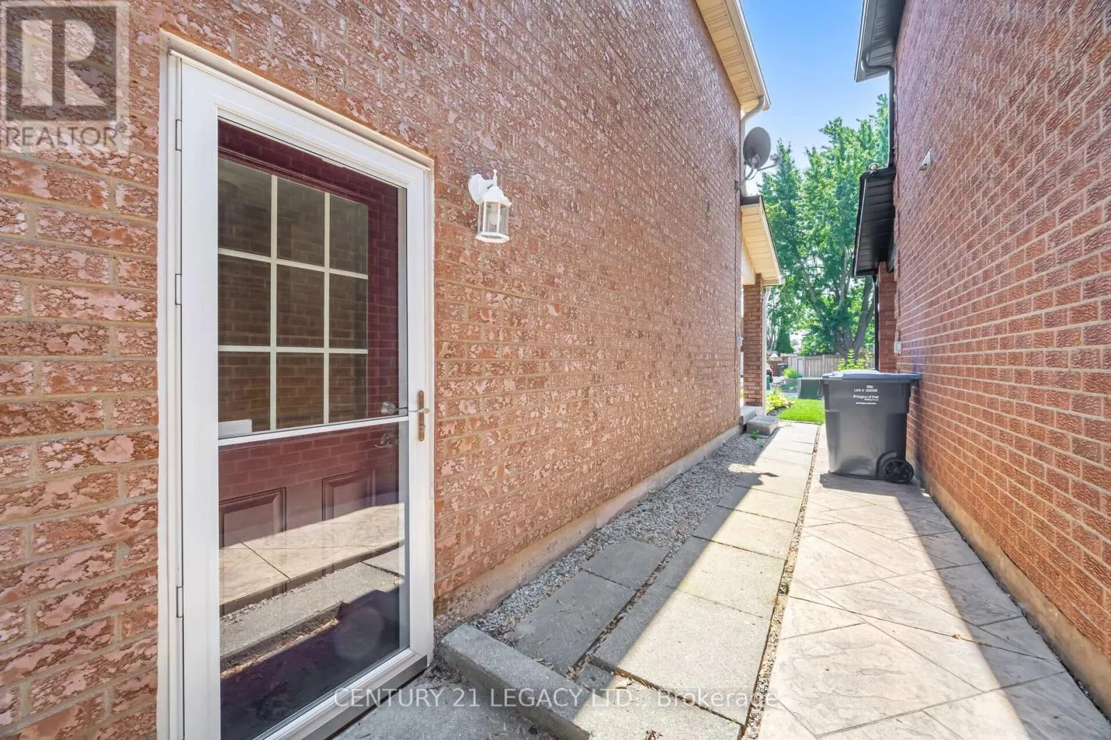 3182 BRACKNELL CRESCENT