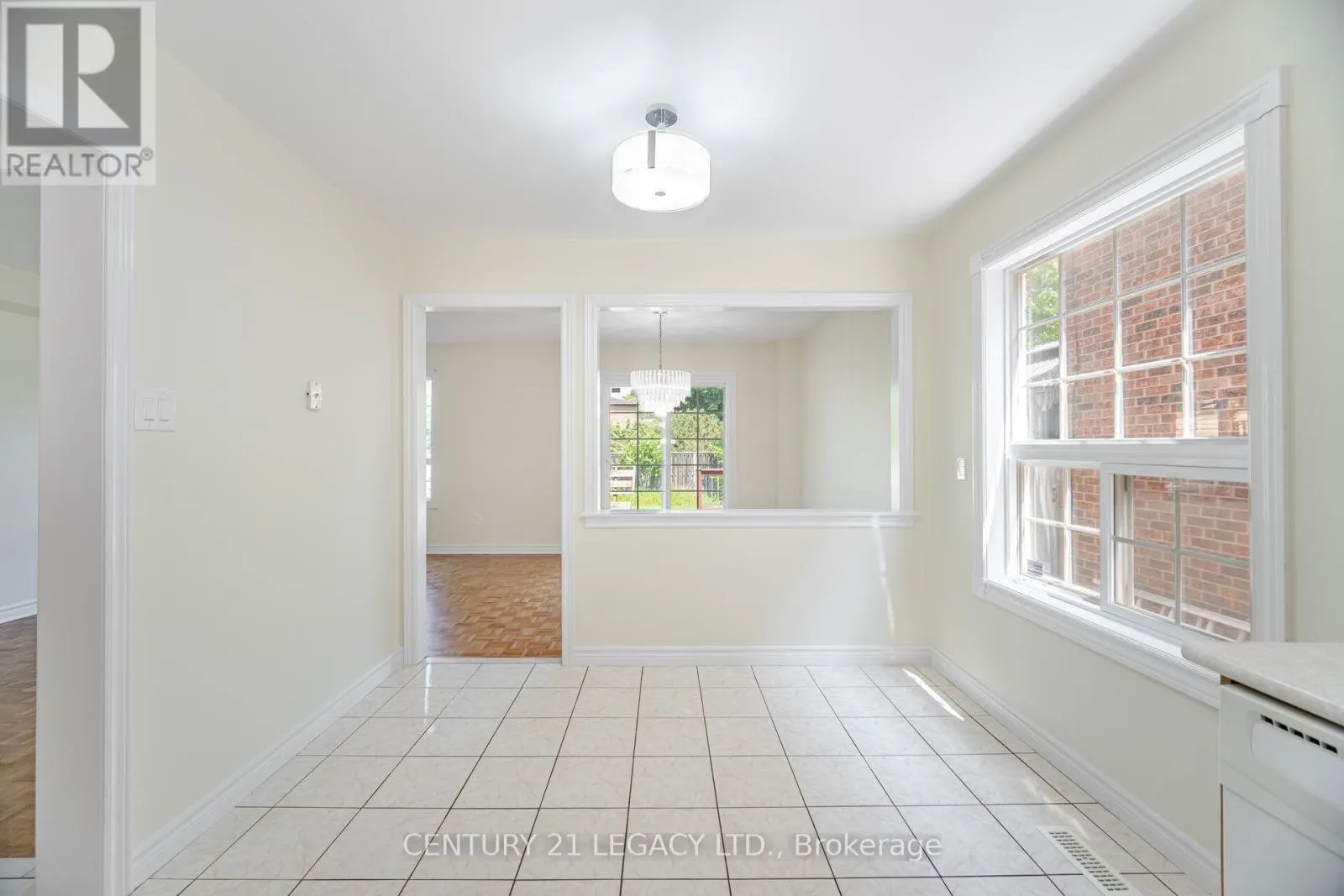 3182 BRACKNELL CRESCENT