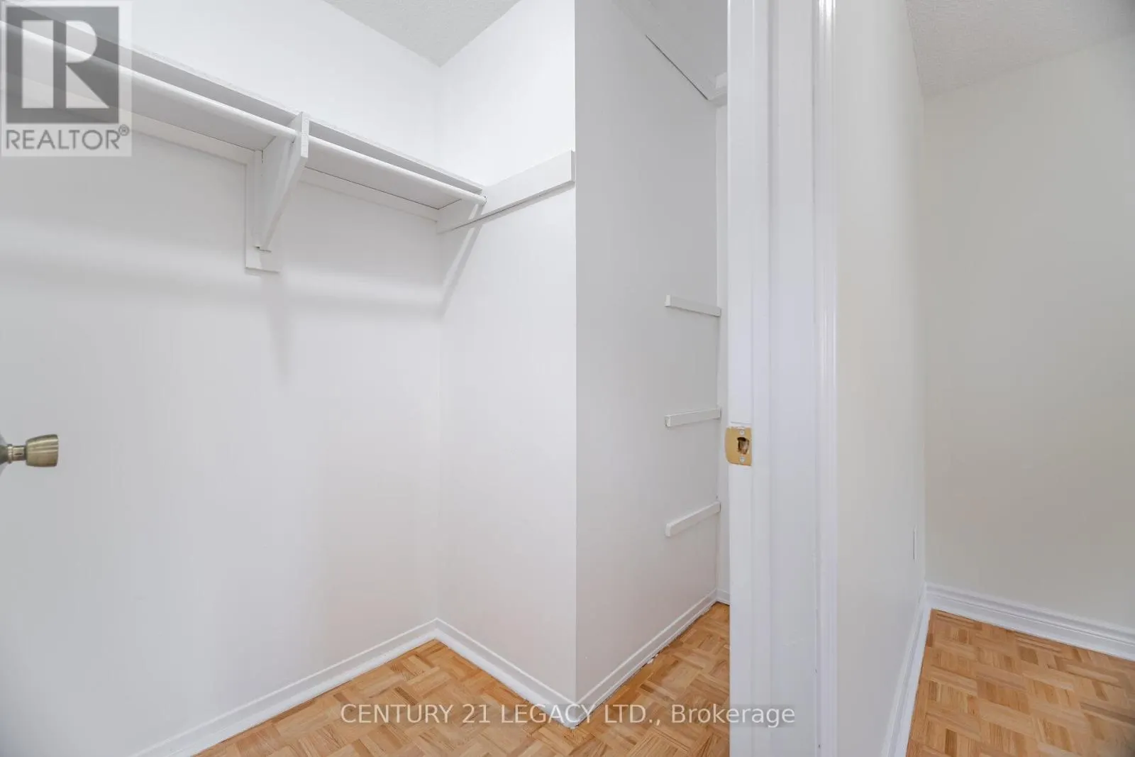 3182 BRACKNELL CRESCENT