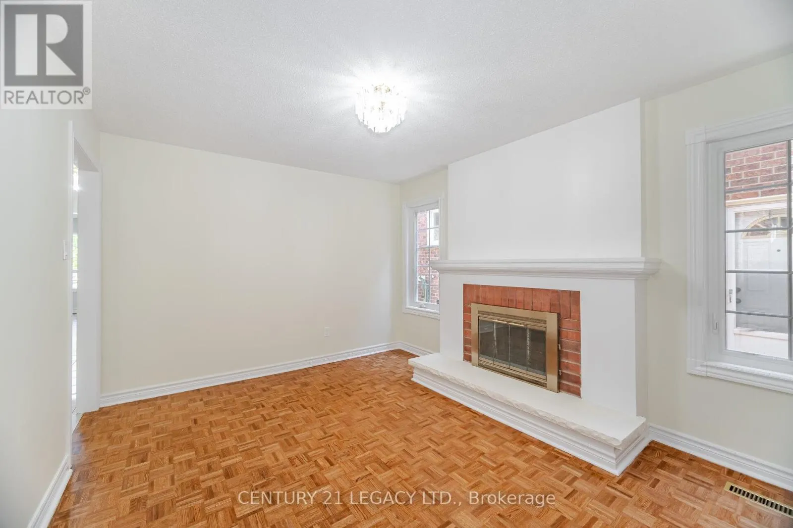 3182 BRACKNELL CRESCENT