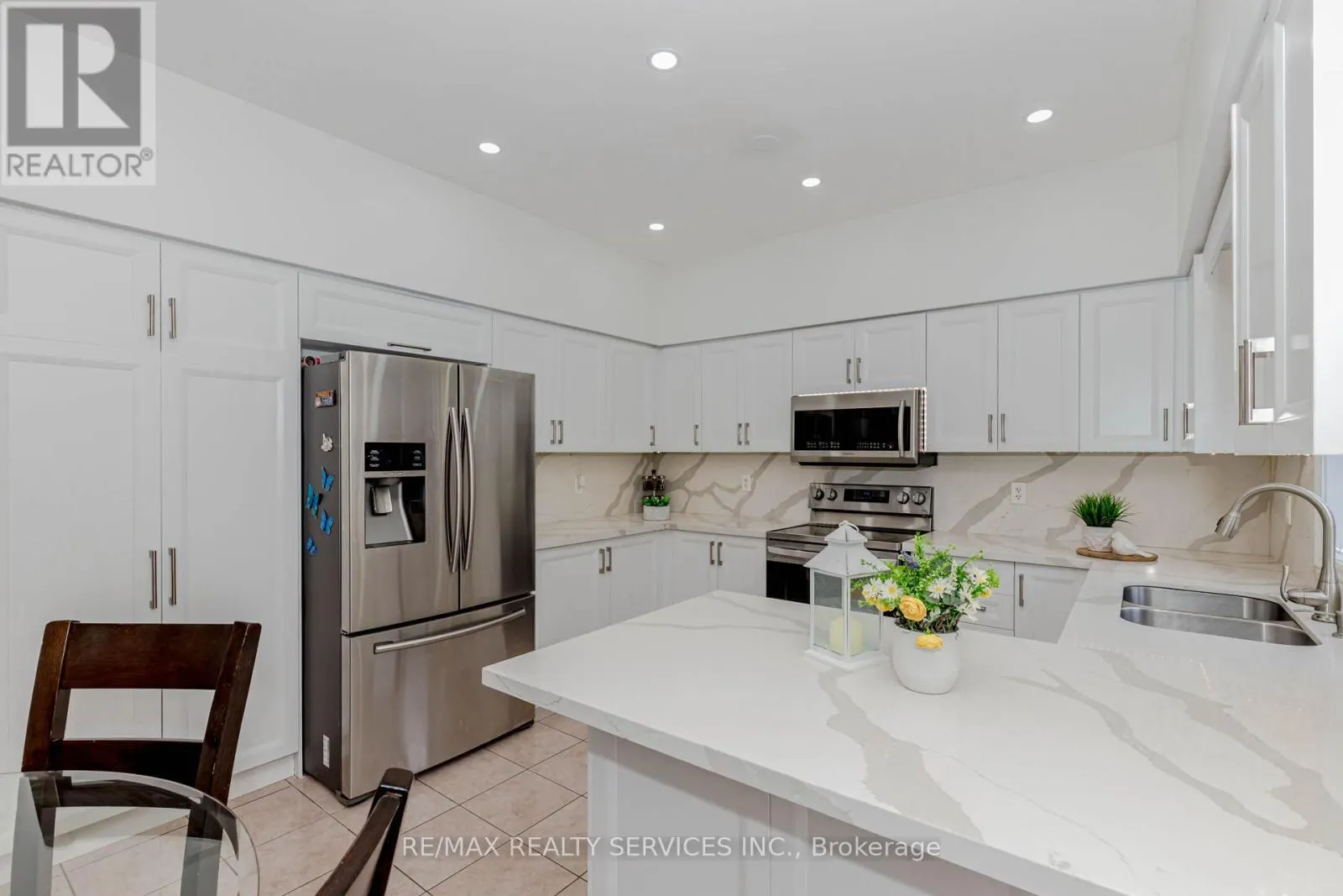 10 CEDARSPRINGS WAY