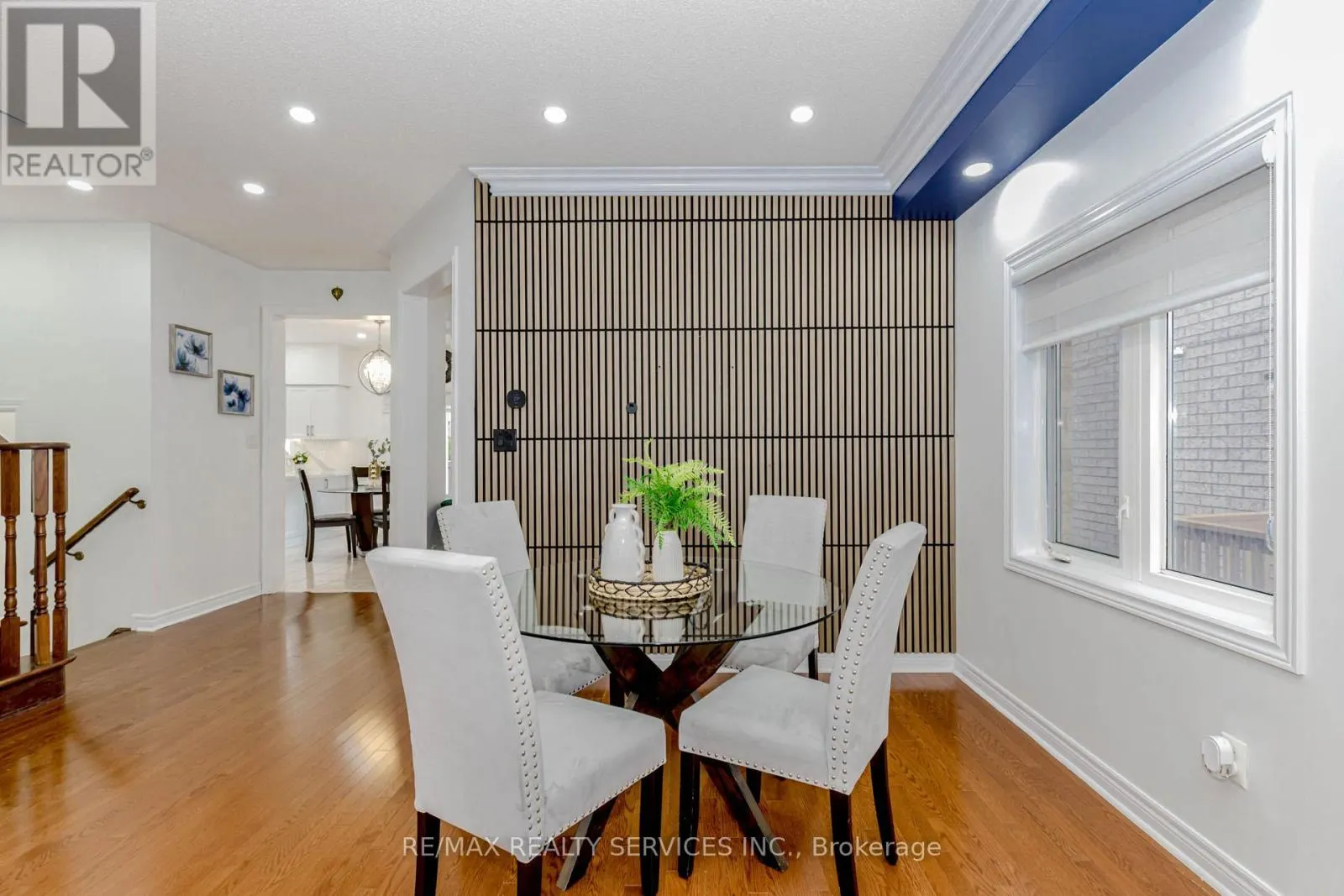 10 CEDARSPRINGS WAY