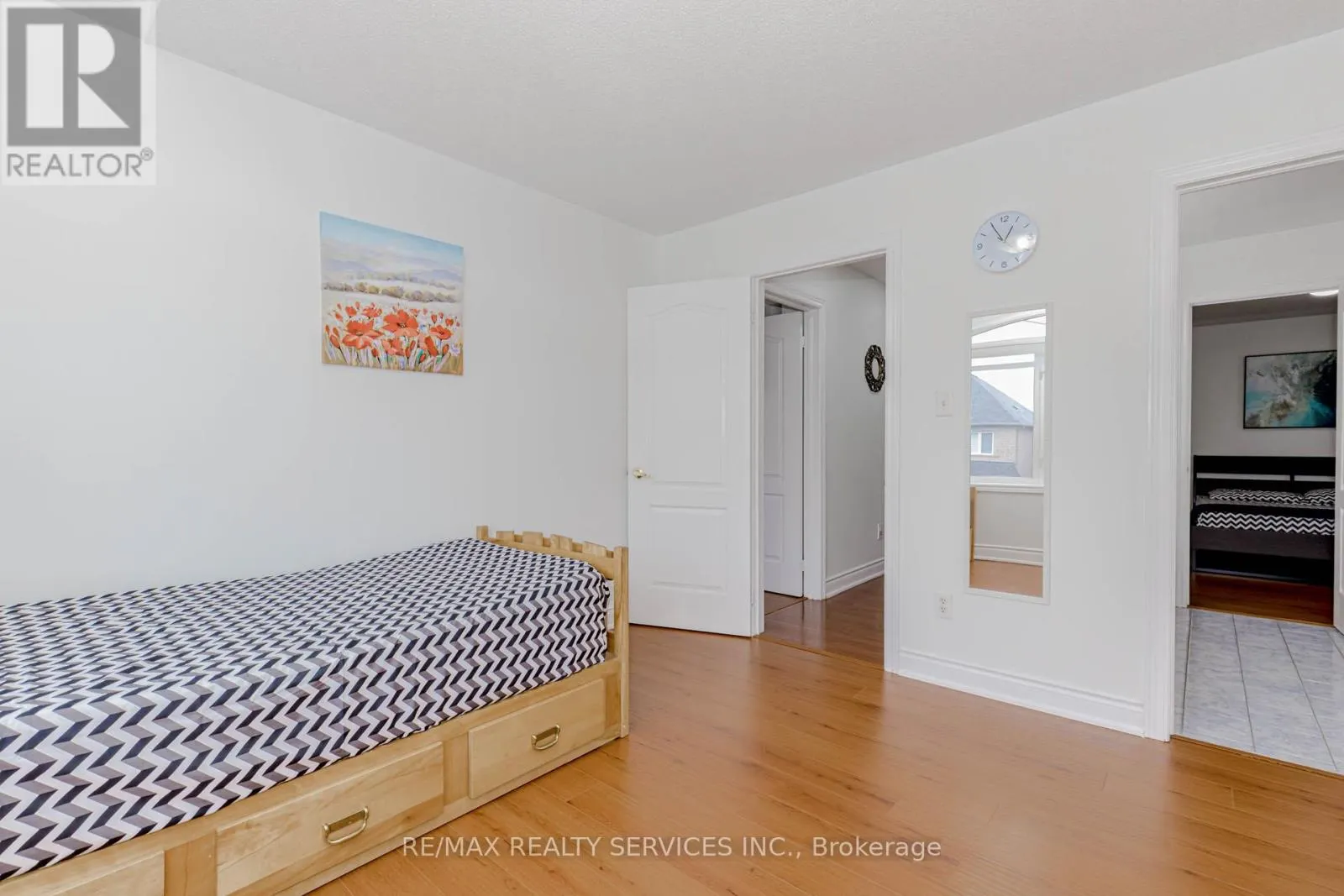 10 CEDARSPRINGS WAY