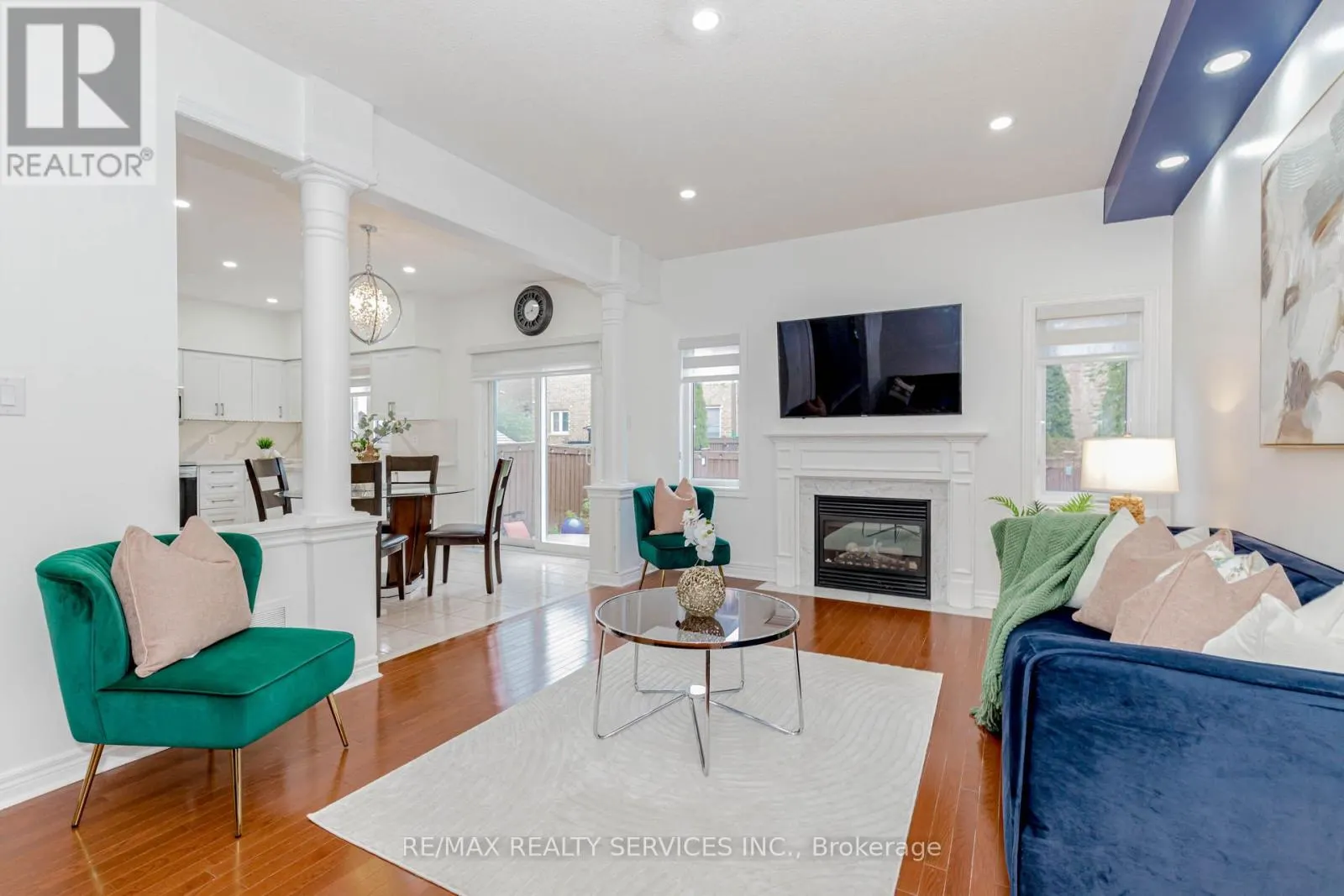 10 CEDARSPRINGS WAY