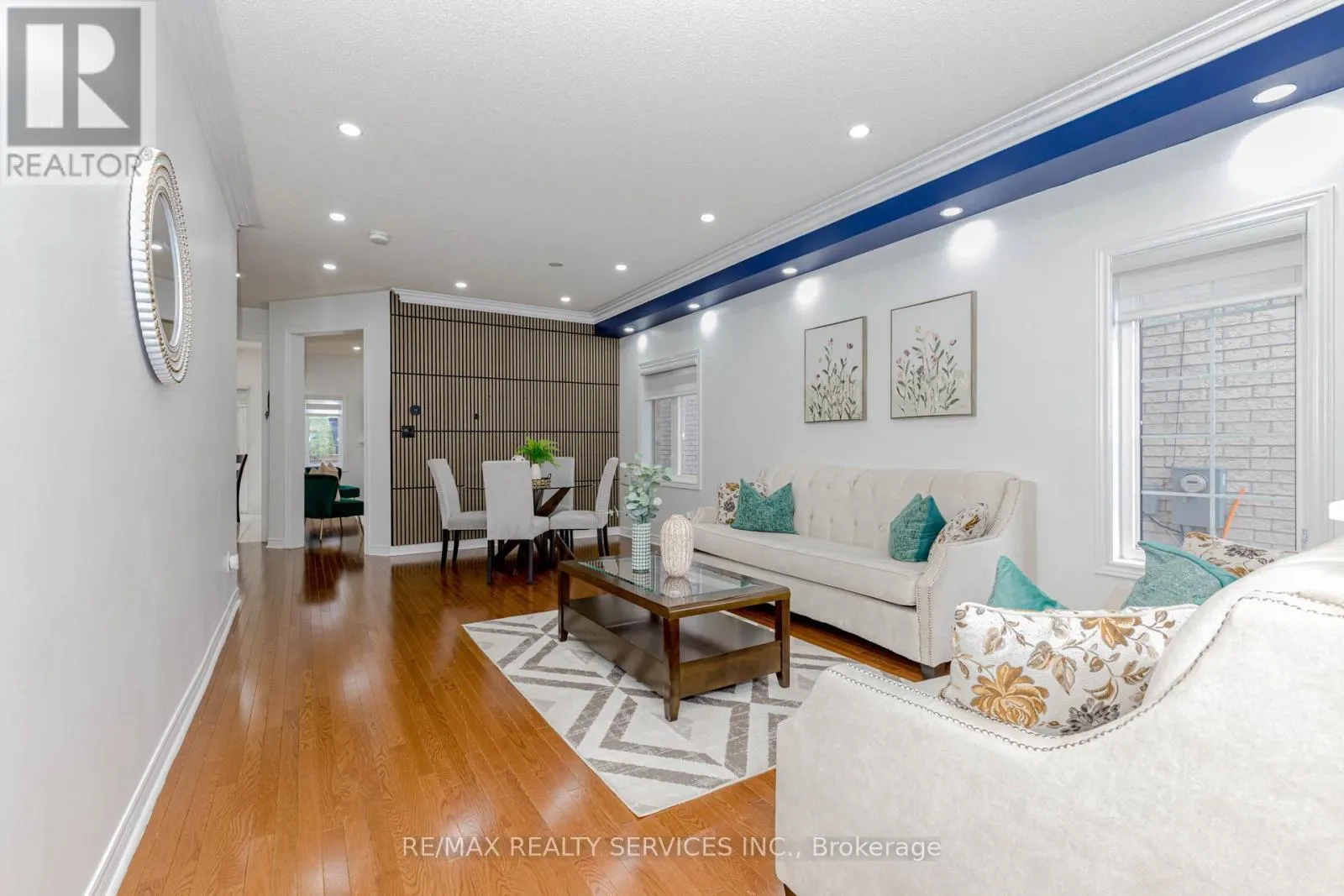 10 CEDARSPRINGS WAY