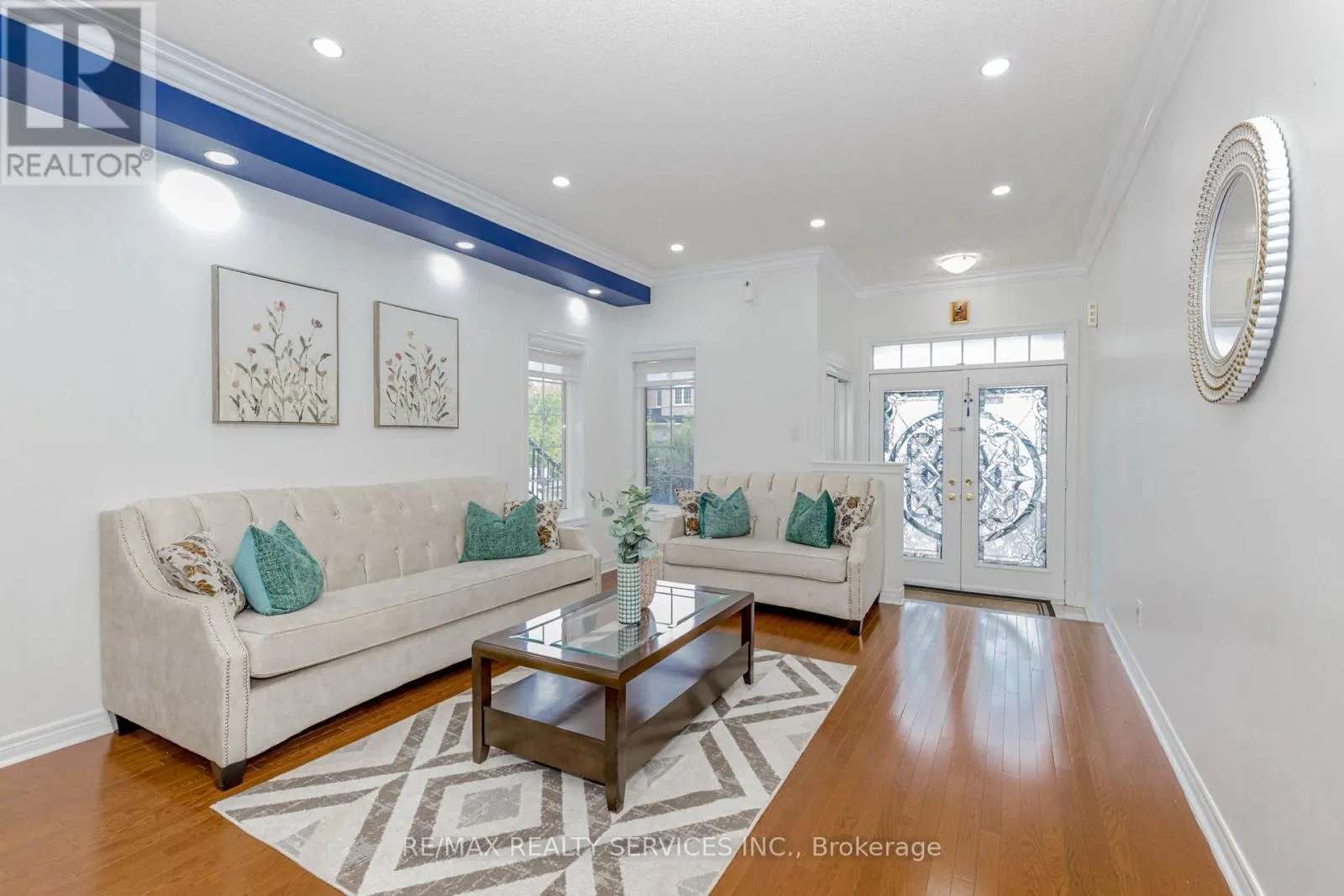 10 CEDARSPRINGS WAY