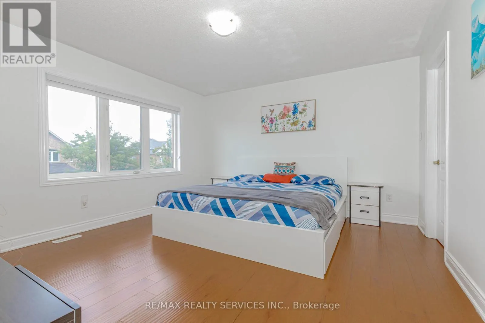10 CEDARSPRINGS WAY