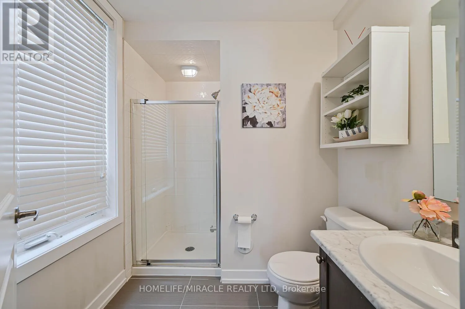114 - 256 ROYAL YORK ROAD