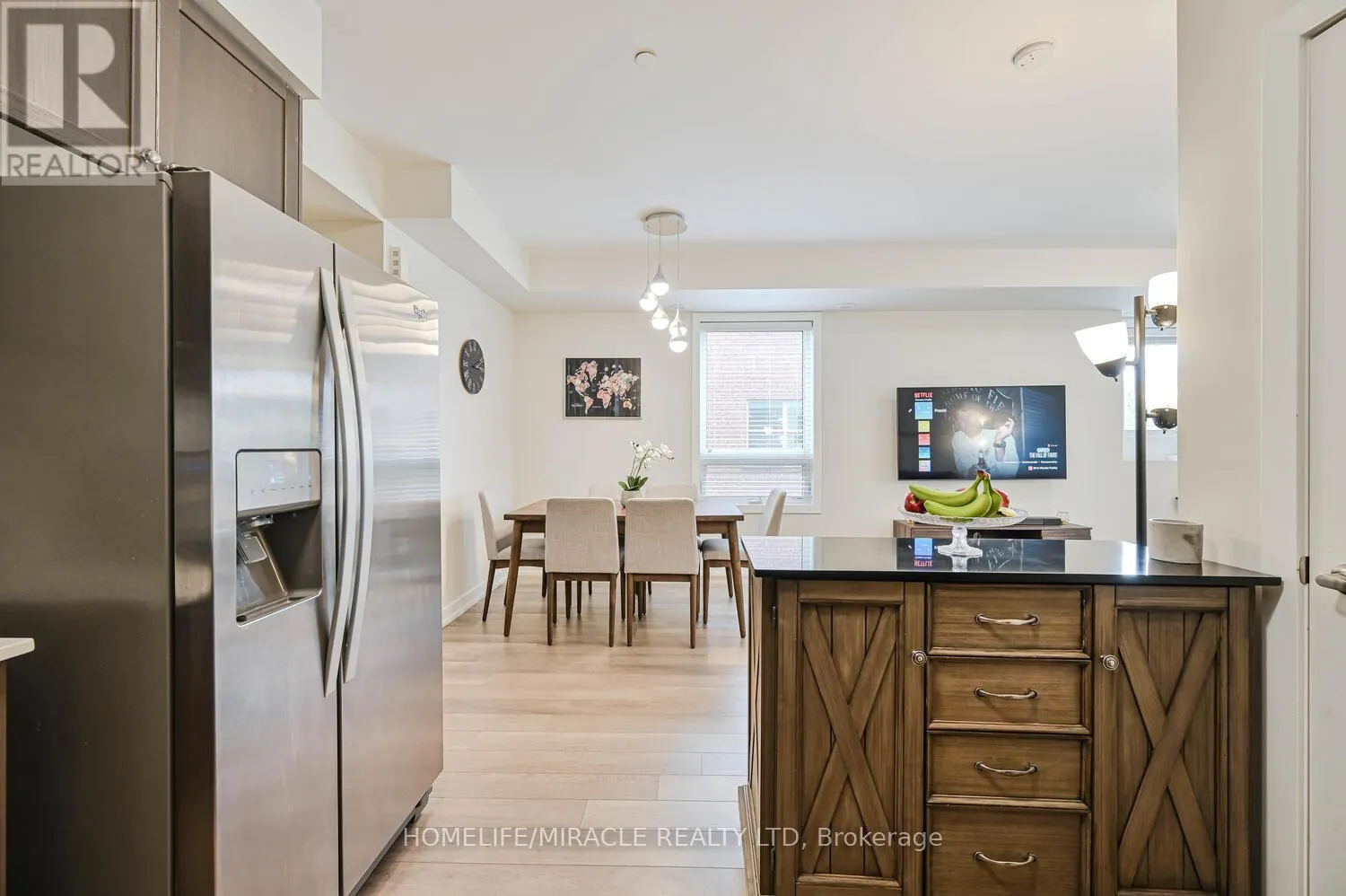 114 - 256 ROYAL YORK ROAD