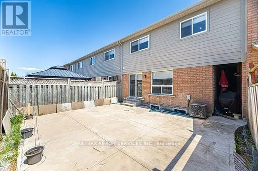 47 HEARTLEAF CRESCENT