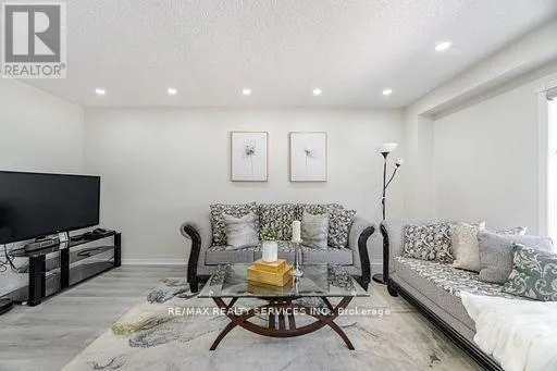 47 HEARTLEAF CRESCENT