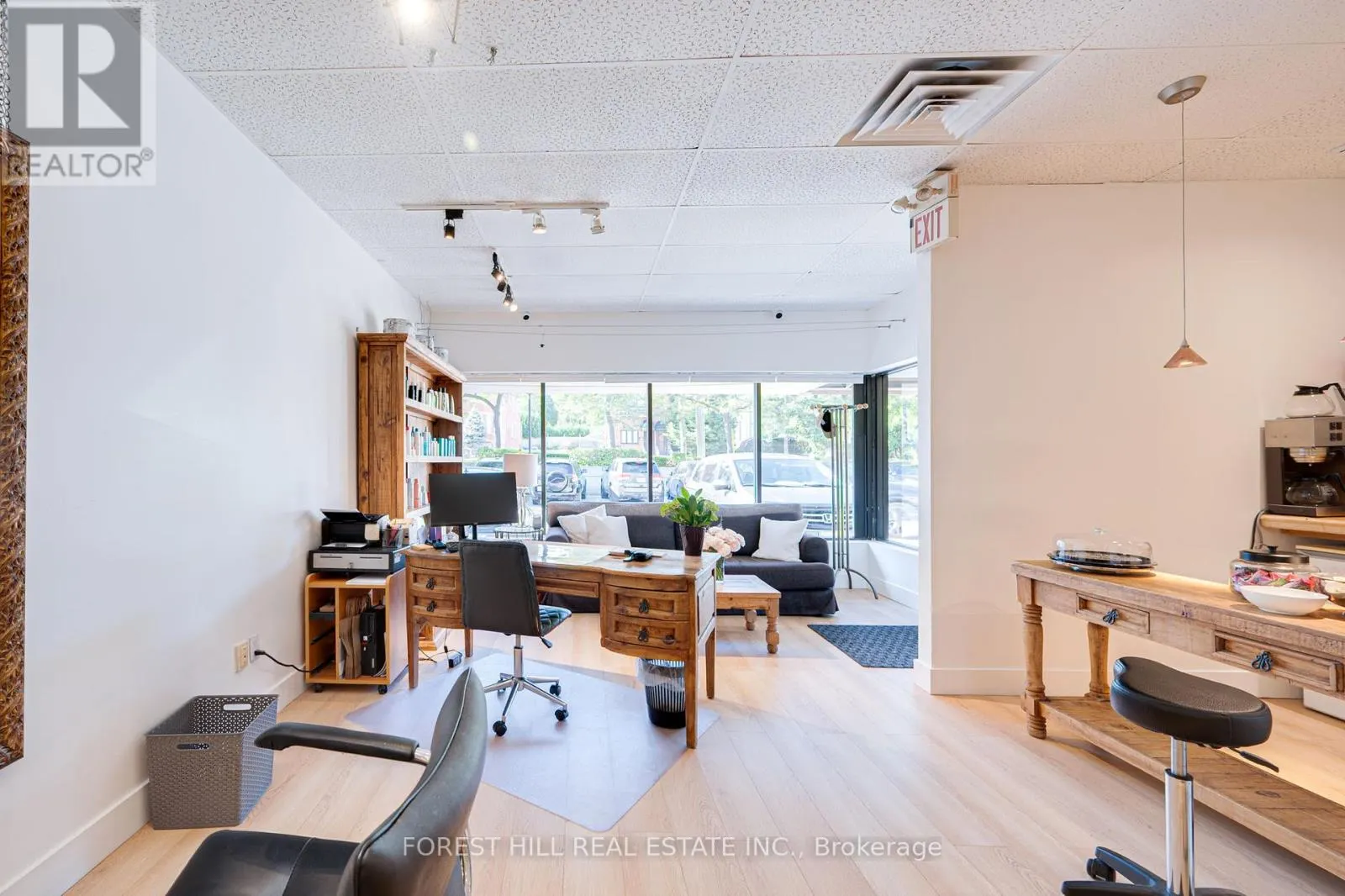 3 - 49 MISSISSAUGA ROAD N