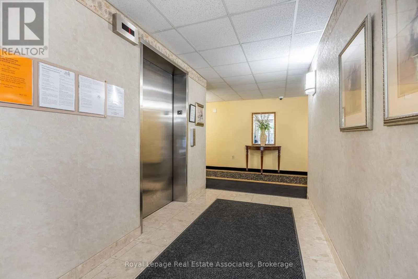 B208 - 216 PLAINS ROAD W