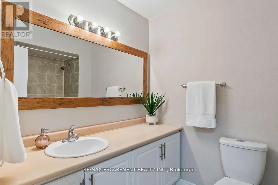67 - 915 INVERHOUSE DRIVE