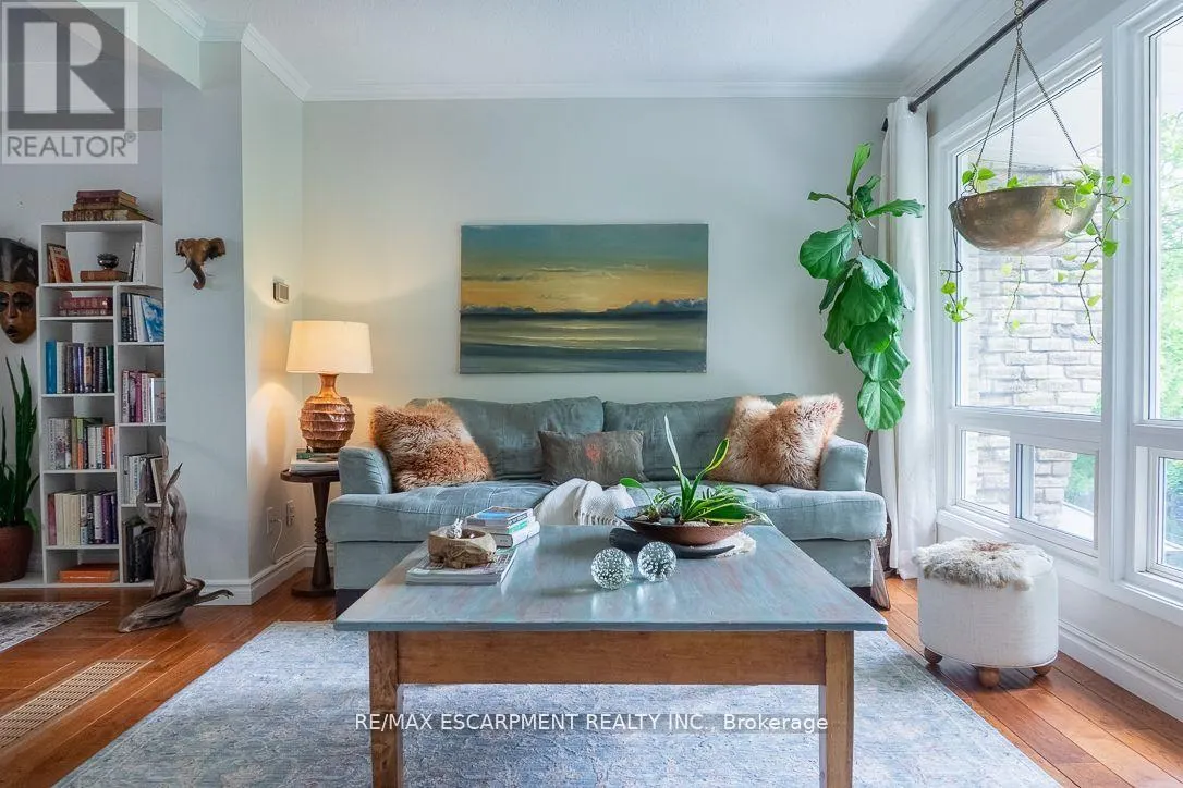 67 - 915 INVERHOUSE DRIVE