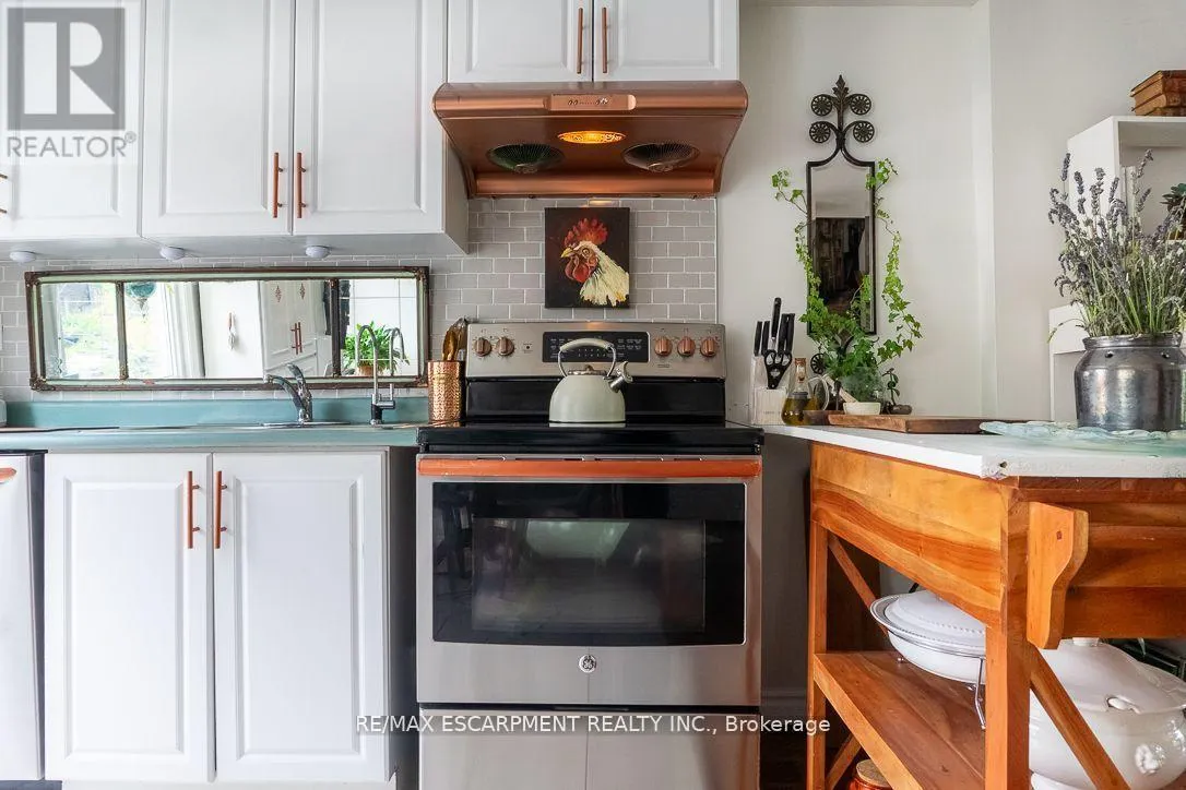 67 - 915 INVERHOUSE DRIVE