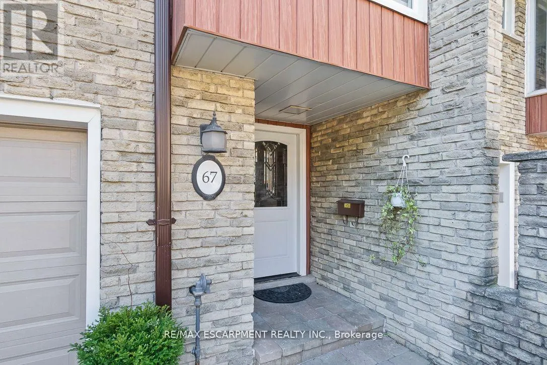 67 - 915 INVERHOUSE DRIVE