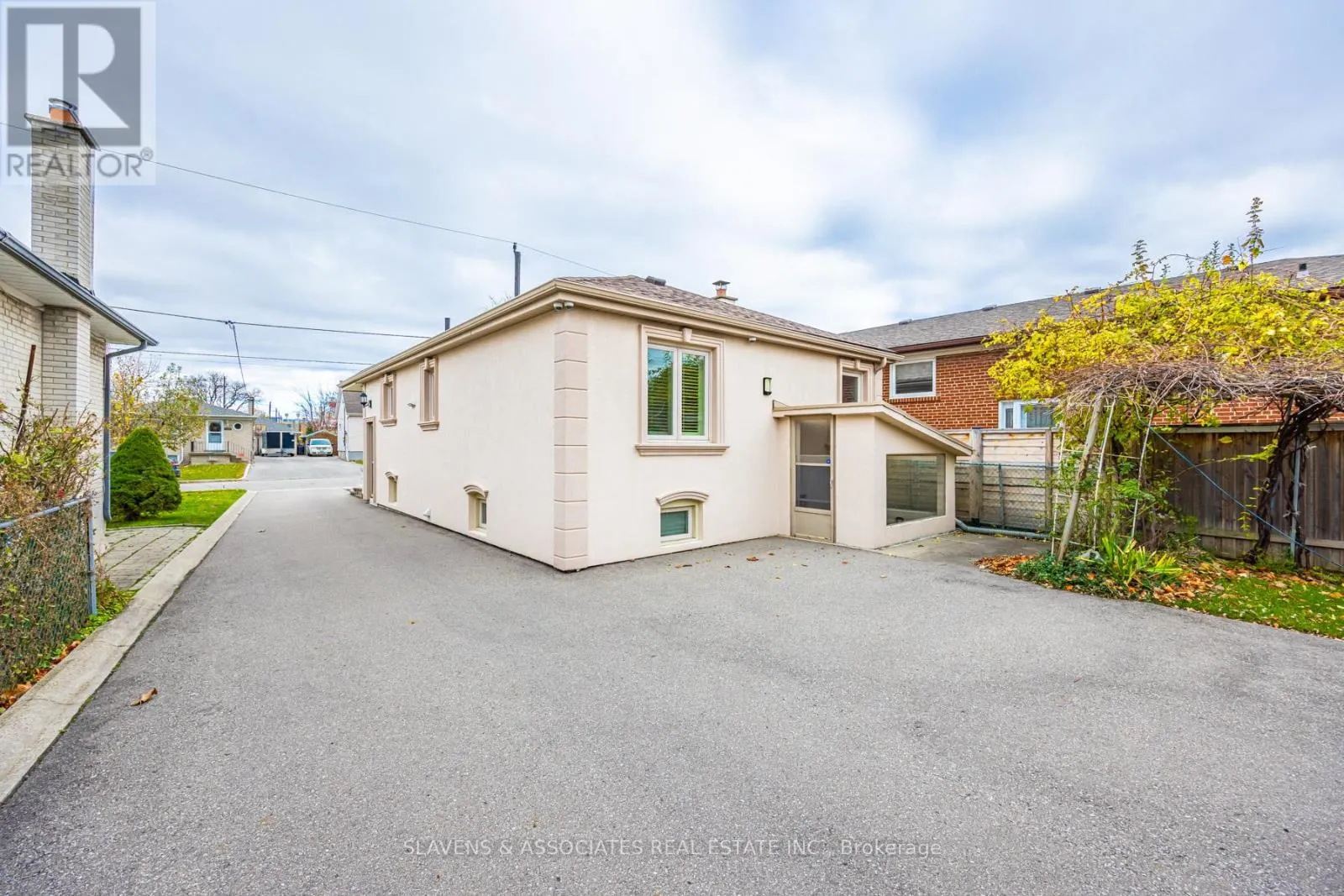 MAIN FLR - 159 SPALDING ROAD