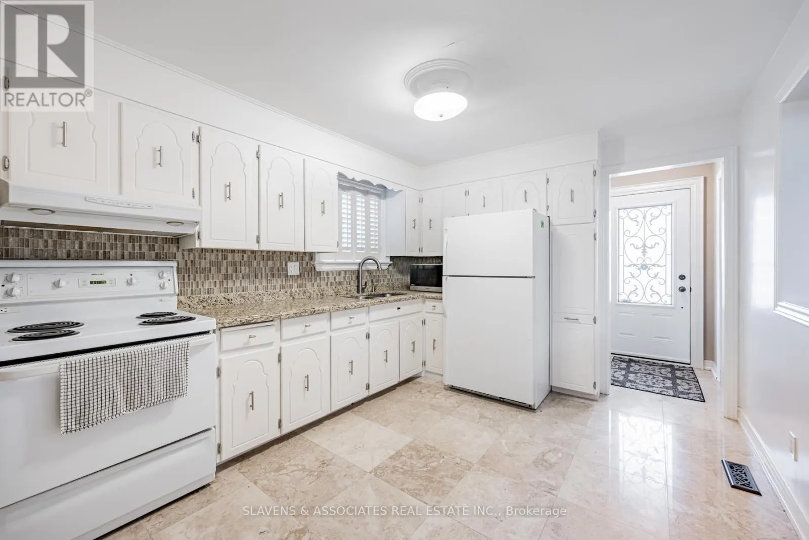 MAIN FLR - 159 SPALDING ROAD