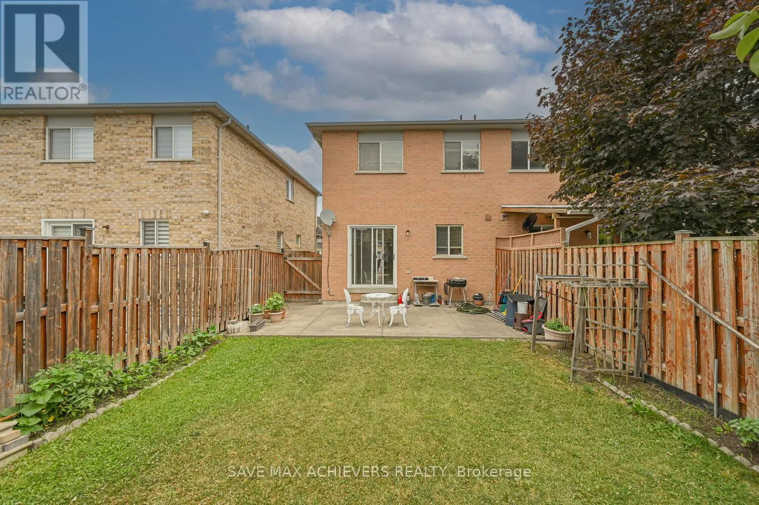 21 RIVERPLACE CRESCENT