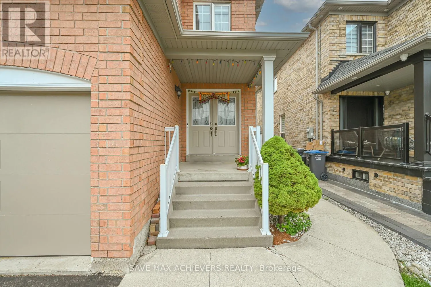 21 RIVERPLACE CRESCENT