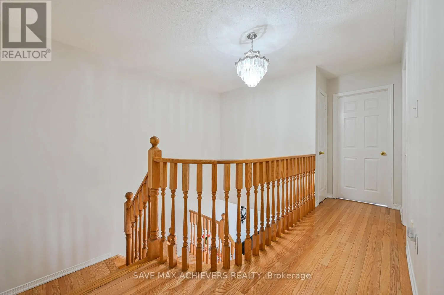 21 RIVERPLACE CRESCENT