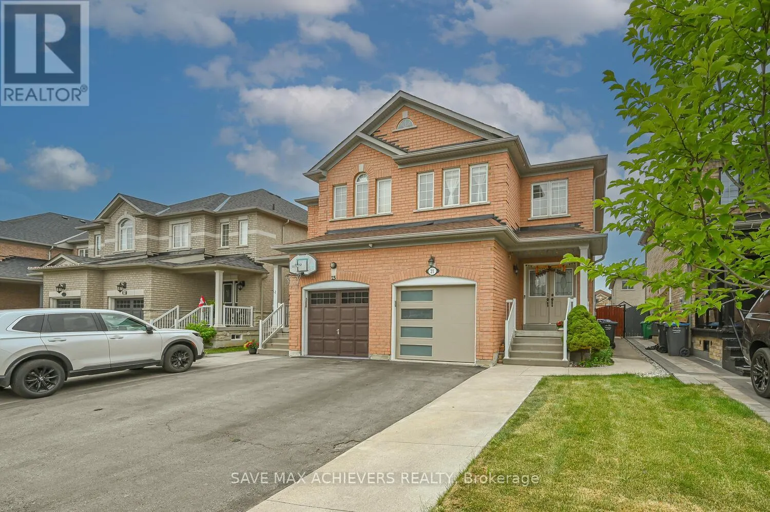 21 RIVERPLACE CRESCENT