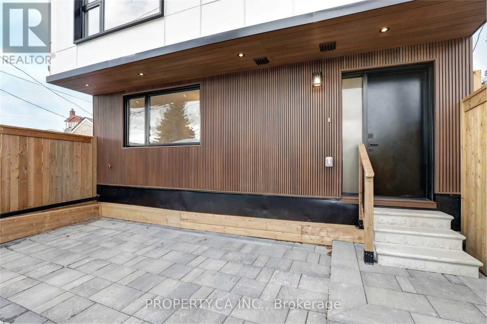 LANEWAY - 53 EVERSFIELD ROAD