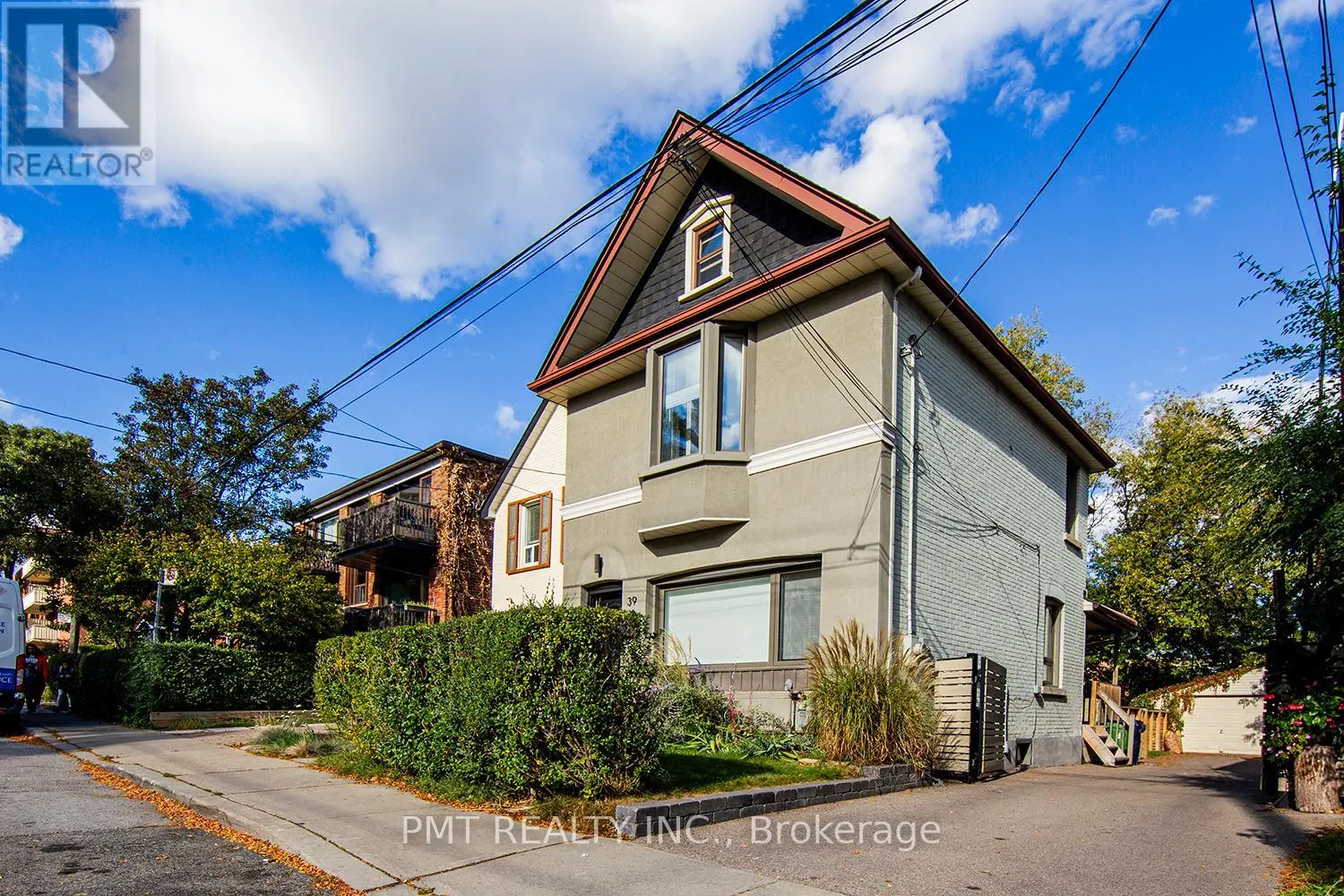 MAIN - 39 WINDERMERE AVENUE