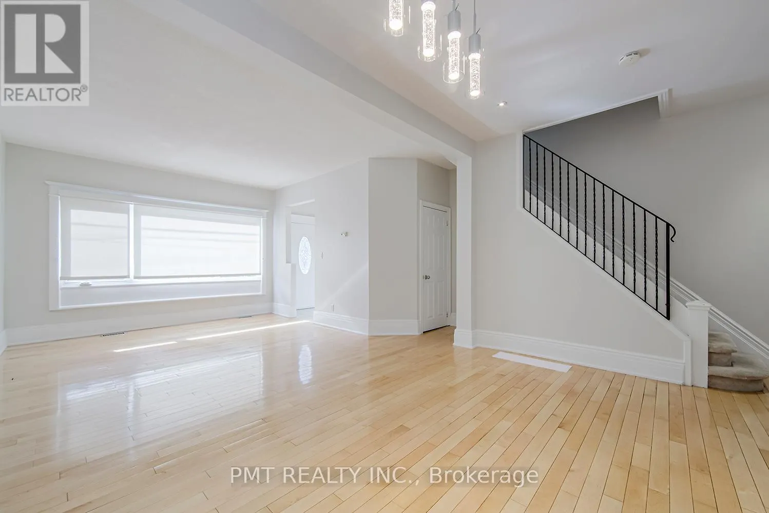 MAIN - 39 WINDERMERE AVENUE