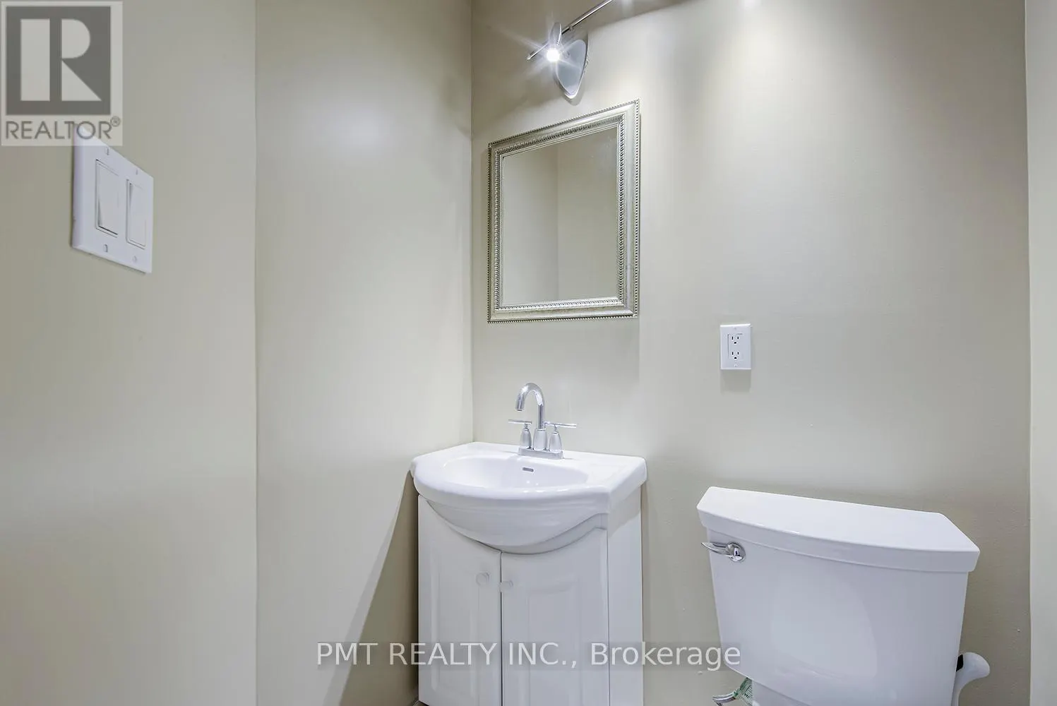 MAIN - 39 WINDERMERE AVENUE